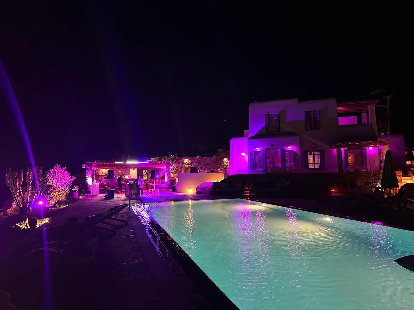 Radio House - Sound & Lighting Rentals - 3